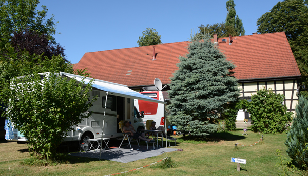 http://www.emch-home.ch/con/images/content/nordy/berichte/2016_boehmenmaehren/20160720-5-Weimar-CampingImKleinenGuetchen.JPG